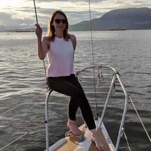 Meet your Posher, Elena